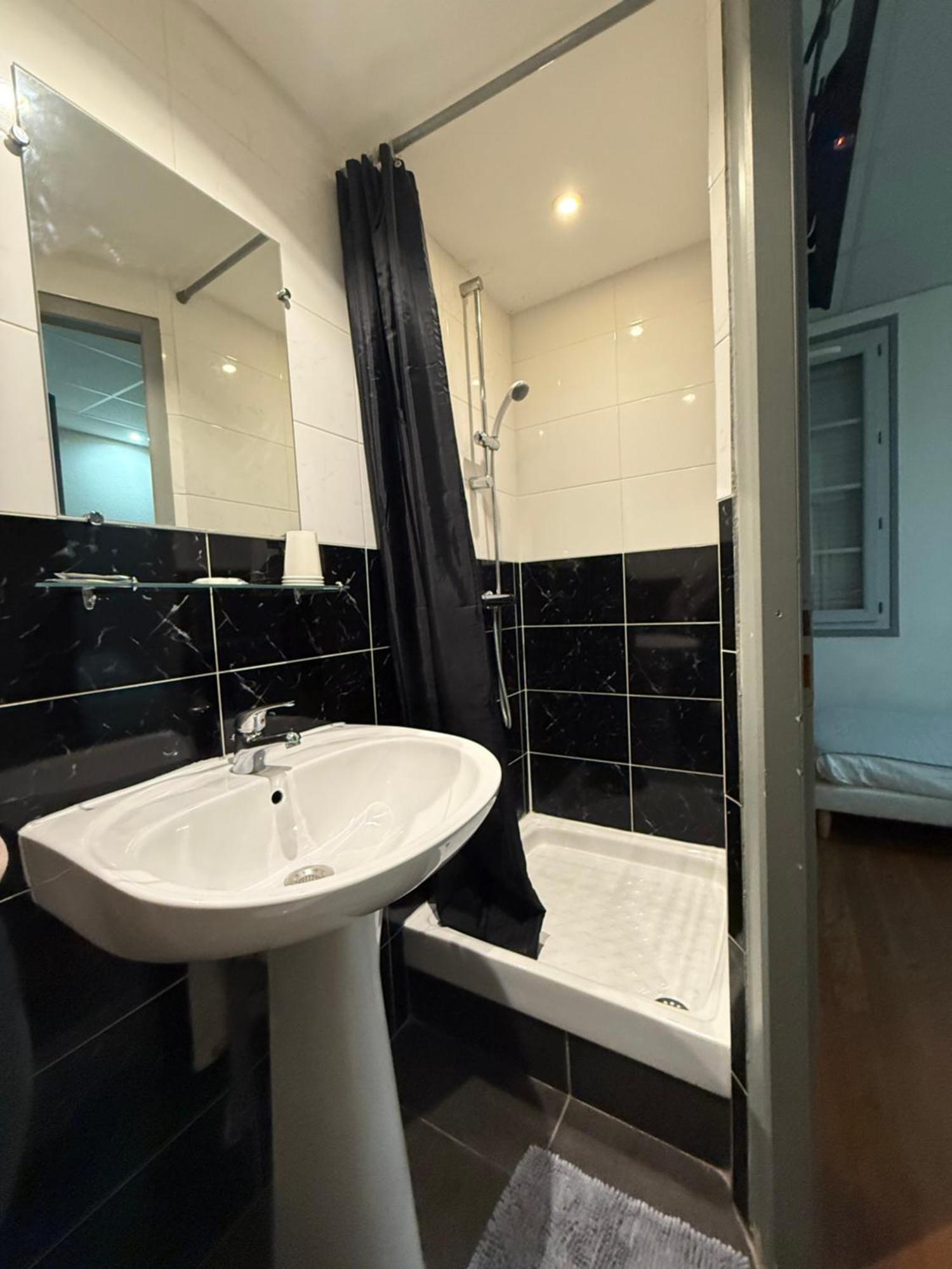 Hotel Relais Sud Valence  Ngoại thất bức ảnh